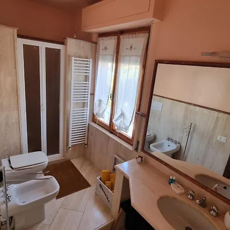 Kundra Portiglioni 4* פונטונה די סקרלינו