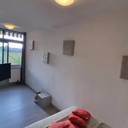 לינה וארוחת בוקר Kundra Portiglioni פונטונה די סקרלינו